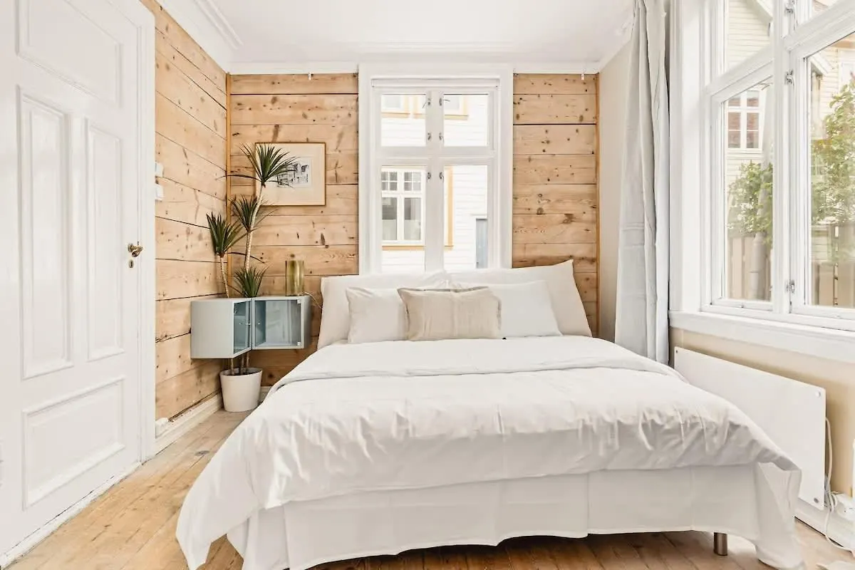 Holiday home Dinbnb Homes I The 1880 Authentic Bergen Dream I 500M From Bryggen Norway