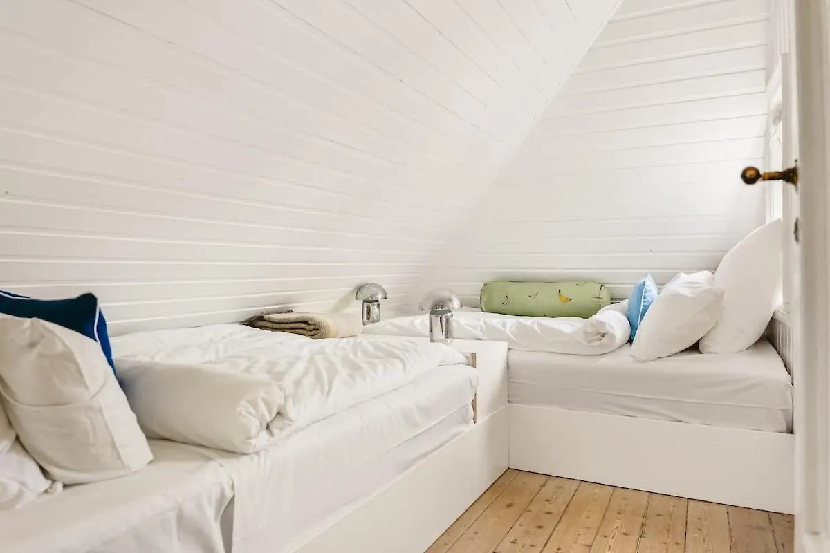 Dinbnb Homes I The 1880 Authentic Bergen Dream I 500M From Bryggen Norway